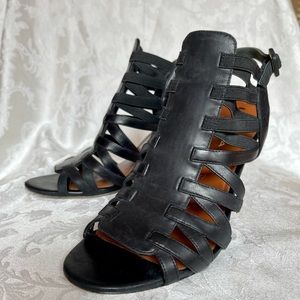 Via Spiga black leather heels size 8.5
